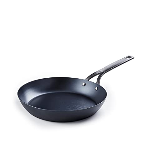 BK Black Steel - Sartén de acero al carbono (26 cm, apta para inducción, horno y parrilla, segura hasta 350 ºC, duradera y profesional), color negro