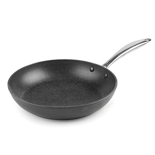 Lacor - 27018 - Sartén Antiadherente Tricapa, Sartén de Aluminio Fundido, Libre de PFOA, Mango ergonómico, Apta para todas las Cocinas, 18 cm, Negro
