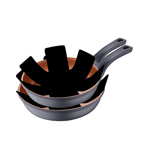 SAN IGNACIO Bronze | Juego de Sartenes | Set de 2 Piezas de 20 y 24 cm de Diámetro y 2 Protectores | Fabricadas con Aluminio Fundido | Sartenes Antiadherentes | Aptas para Todo Tipo de Cocinas