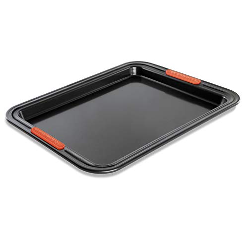 Le Creuset Bandeja antiadherente rectangular, 33 cm, resistente a ácidos, revestimiento de acero al carbono, Gris y Naranja, 94102201000000, 94102201000000